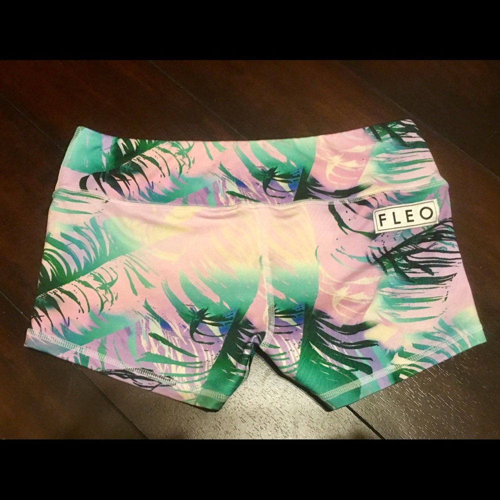 Tropical dusk Fleo originals medium